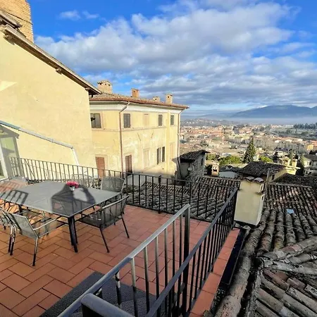 Terrazza Duomo With Spectacular Views From 2 Large Terraces - Sleeps 6 Spoleto