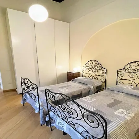 Terrazza Duomo With Spectacular Views From 2 Large Terraces - Sleeps 6 * Σπολέτο